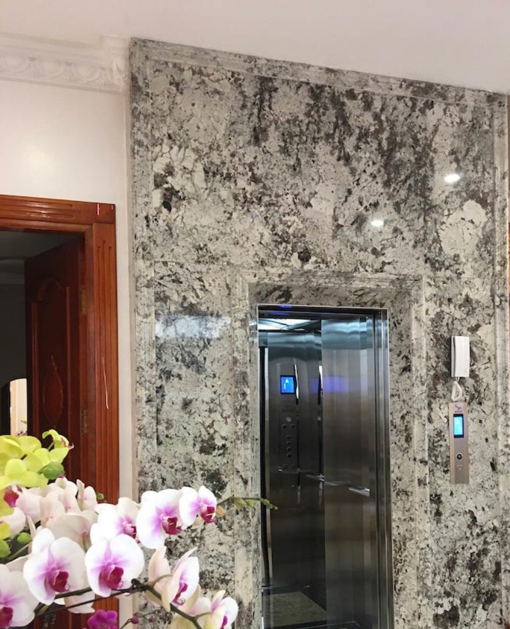 Nhà mình cho thuê nhà mới, hai cửa đi, Đội Cấn; vỉa hè 94m2* 5T- 30 Tr - Ảnh 1